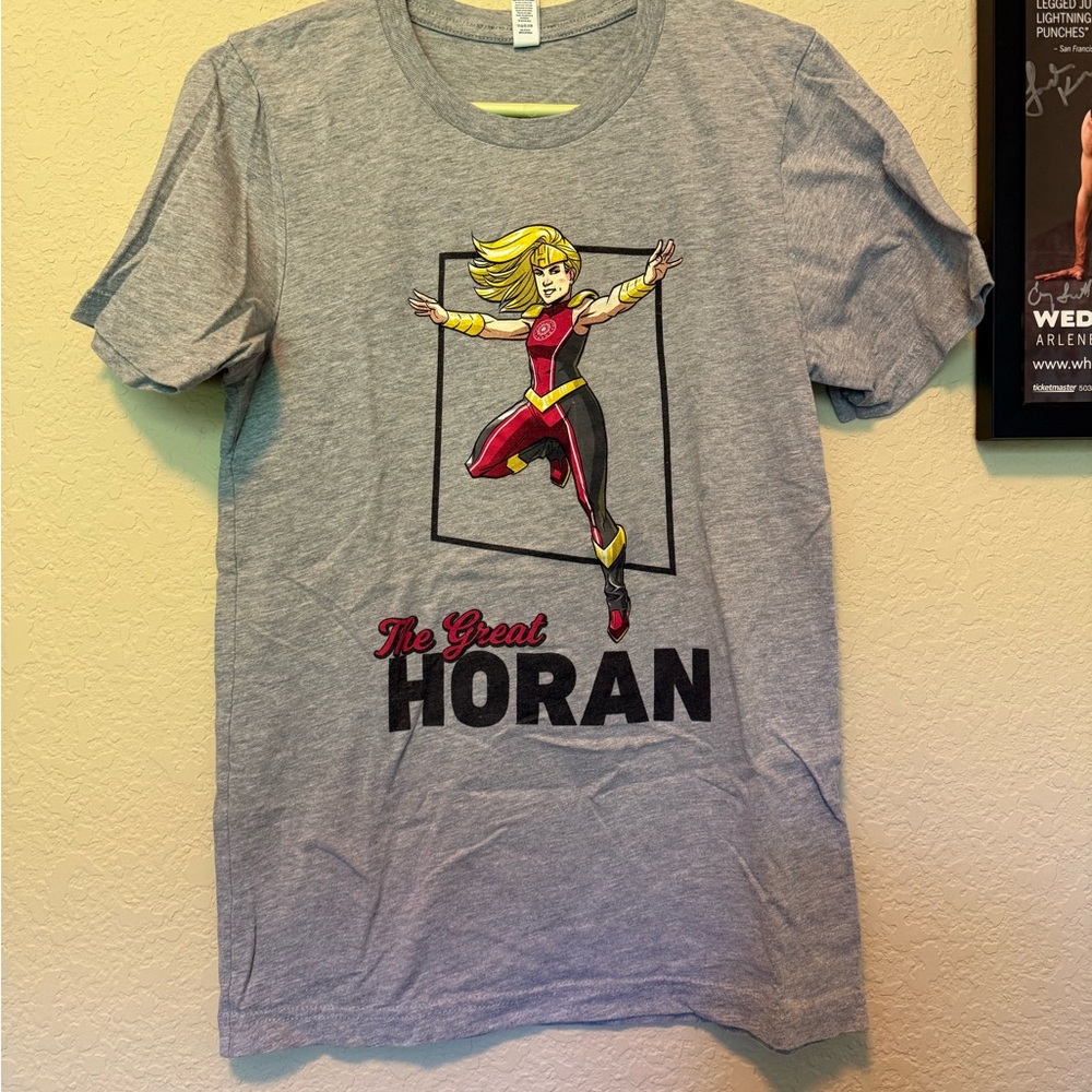 The GREAT Lindsay Horan - graphic superhero T-Shirt - portland thorns - size S